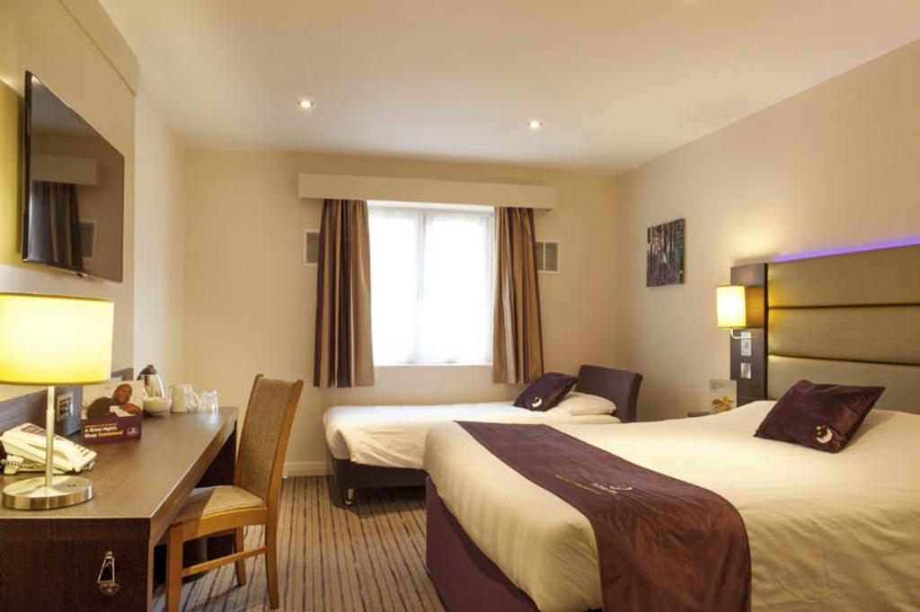 Premier Inn Inverness East Quarto foto